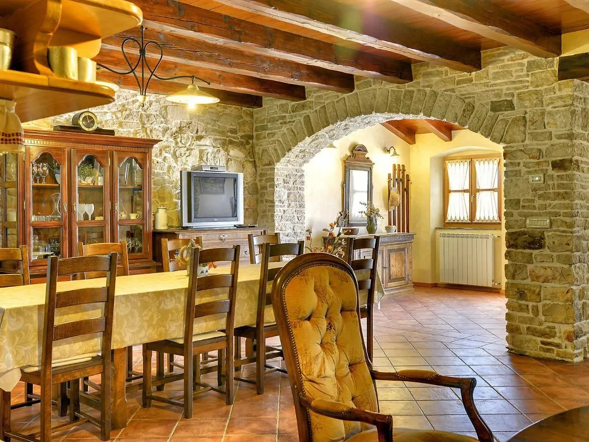 Rustic Holiday Home In Valtura With Swimming Pool
